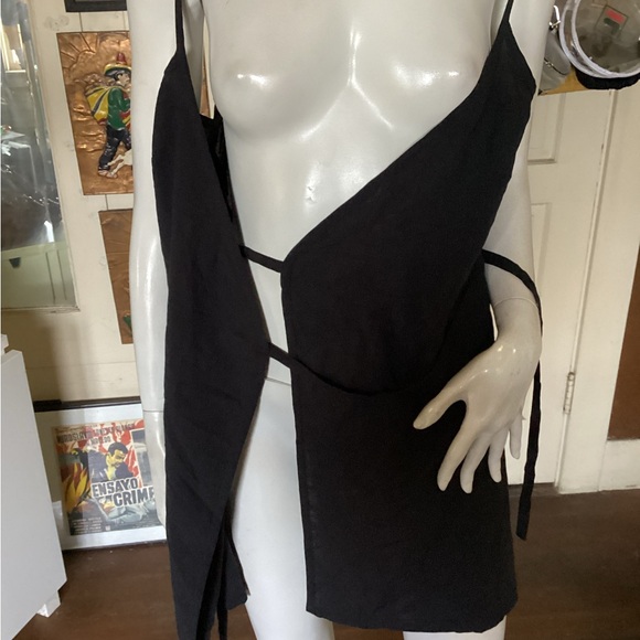 Things Between LBD - Picture 5 of 6